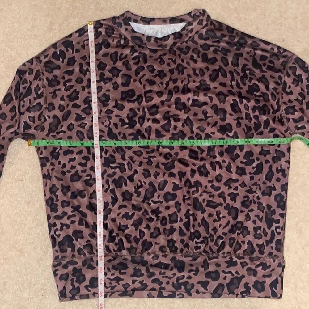 Leopard Print Pullover Top! - Picture 3 of 5